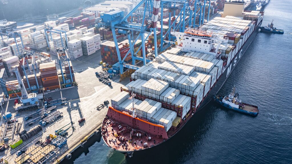 Container ship berthed at the Valparaíso terminal